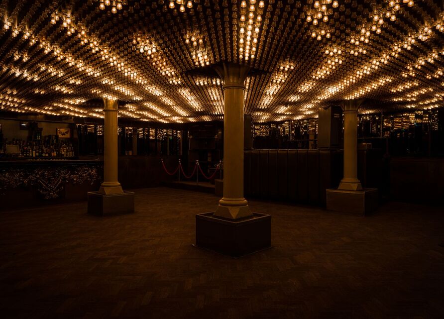 Jimmy Woo 6
